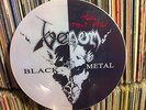VENOM ?– Black   Metal 12