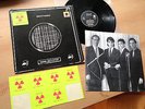 KRAFTWERK RADIO-AKTIVITÄT GERMAN 1ST PRESS HÖRZU in 1975 + STICKER