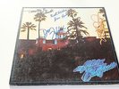 Signiert Autogramm Eagles Hotel California Schallplatte Vinyl LP
