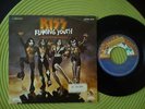 Kiss - Juventud en llamas (Flaming Youth) 7