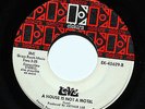 LOVE Psychedelic Rock 45rpm Alone Again Or b/w A House Is Not A Motel LISTEN