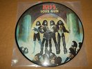 KISS - Love Gun - DUTCH RELEASE . PIC 6399 063 .  PICTURE DISC . Paul Stanley