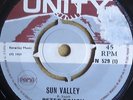45 - Peter Touch - Sun Valley  Drums of Fu Manchu - Headley B -Unity  UN529
