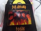 DEF LEPPARD RARE CANADIAN YELLOW LABEL  7