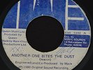 QUEEN - ANOTHER ONE BITES THE DUST / DRAGON ATTACK - EMI JAMAICAN PRESS - RARE