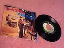 THE BEATLES  SHE LOVES YOU  APPLE  AR-1058 JAPAN 45 WITH PICTURE SLEEVE  EX