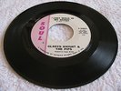 GLADYS KNIGHT & THE PIPS - JUST WALK IN MY SHOES / STEPPING CLOSER TO... - SOUL