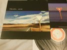 Grunge Rock Vinyl LP -  Pearl Jam - Yield - 1998 Original - Epic - E 68164