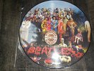 SUPERBE ET RARE 33T PICTURE DISC THE BEATLES  SERGEANT PEPPERS