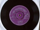 ELVIS PRESLEY: ALL SHOOK UP b/w THAT'S WHEN YOUR HEARTACHES BEGIN HMV 45-POP 359