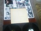 BEATLES WHITE ALBUM APPLE VINYL COMPLETE LOW NMBR TOP OPEN UK PRESS 1968
