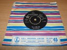 THE BEATLES - LOVE ME DO - 2nd  PRESSING - BLACK LABEL - AT LEAST VG+. PLS LOOK