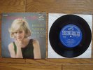 SYLVIE VARTAN IL Y A DEUX FILLES EN MOI +3 JAPAN Compact Double 33 EP SCP-1275
