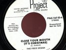 THE FREE DESIGN. CLOSE YOUR MOUTH (IT'S CHRISTMAS)/CHRISTMAS IS THE .DJ45.HEAR