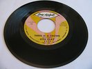 OTIS CLAY - THREE IS A CROWD / A FLAME IN YOUR HEART - ONE-DERFUL