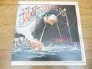 WAR OF THE WORLDS Jeff Wayne double LP CBS 96000 with booklet classic 1978