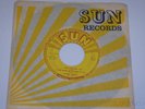 JOHNNY CASH Sun Records EP-113 45 rpm / I Walk The Line / Folsom Prison Blues