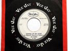 AKI ALEONG 45 Giving Up On Love / Love Is.. NEAR MINT Soul PROMO Popcorn e1019