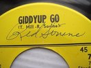RED SOVINE Giddyup Go b/w Kiss And The Keys AUTOGRAPHED Country STARDAY 45 w1832