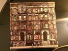 LED ZEPPELIN- PHYSICAL GRAFFITI - 1ST PRESS VINYL LP ALL INSERTS SS-2-200 (NM)