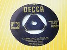 THE KEYNOTES A DIME AND A DOLLAR THE JOHNSTON BROTHERS THE BANDIT 45 DECCA 1954