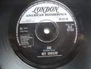 Roy Orbison -She/Here comes the rain Baby  - Rare Hong Kong only 45 RPM // EX