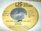 QUEEN ANOTHER ONE BITES THE DUST VERY RARE CANADA IMPORT + SLEEVE 7