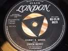 CHUCK BERRY - JOHNNY B GOODE / AROUND AND AROUND - UK - TRI - GOOD+