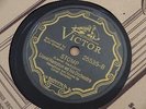 LIONEL HAMPTON & ORCH Stomp/Jivin' The Vibres VICTOR SCROLL 25535 78 RPM V+