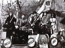 THE RACONTEURS 