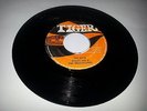TIGER/WE FIVE - BYRON LEE & THE DRAGONAIRES [REGGAE INST.]  7