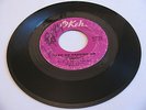 THE VIBRATIONS - KEEP ON KEEPING ON / HELLO HAPPINESS - OKEH