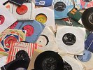 COLLECTION 70 SINGLE RECORDS, SIXTIES, KINKS, MANN, THE MOVE, THE BEATLES, CHER.