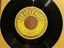 JOHNNY CASH     SUN 45 rpm    FOLSOM PRISON BLUES