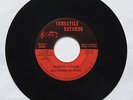 [VERSATILE RECORDS] African Woman - Musicians (Wayne Jarrett) / Bull Wackie