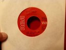 ELVIS PRESLEY JUST TELL HER JIM SAID HELLO GOLD STANDARD RCA 447-0637   45