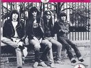 RAMONES Carbona Not Glue (1991) 7” Single SUB POP RED VINYL w/ Inserts & Button