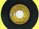 RAY SMITH   Right Behind You Baby/So Young   rockabilly   SUN 298