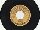 Elvis - 45 - That's All Right & Blue Moon Of Kentucky