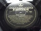The Beatles - LP - Please Please Me - Stereo First Pressing - Black And Gold