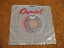 Queen/ Hammer To Fall b/w Tear It Up/ Capitol/ 1984/ Canada/ VG++ to NM-
