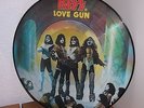 KISS - LP - PICTURE DISC - LOVE GUN - NUMBERED - # 623 / 1500 - VINYL
