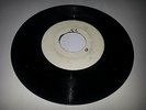 BLANK[GGS]/MUSIC KEEP ON PLAYING - CORNELL CAMPBELL & LINKS   [REGGAE]  7