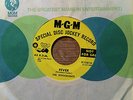 THE KNOCKOUTS Fever/You Can Take My Girl MGM K13010 Popcorn/R&B promo VG++ clean