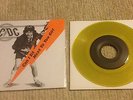 AC/DC Can I Sit Next To You Girl Single grüngelbes Vinyl