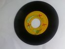 {PRE}BLACK UHURU - JAH IS OUR GUIDE/ VERSION/ RARE ONE WAY ROOTS STEPPER/ 7