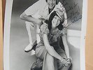 KAREN & RICHARD CARPENTER AUTOGRAPH PHOTOGRAPH TO GENE & 9 LP RECORDS LOT