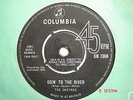 EX  UK  COLUMBIA 45 - THE CHEYNES - 