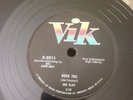 Vik 78 RPM Joe Clay X-0211 Duck Tail / Sixteen Chicks E RARE ROCKABILLY
