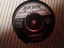FATS DOMINO - IT KEEPS RAINING    - NORTHERN SOUL LONDON 45